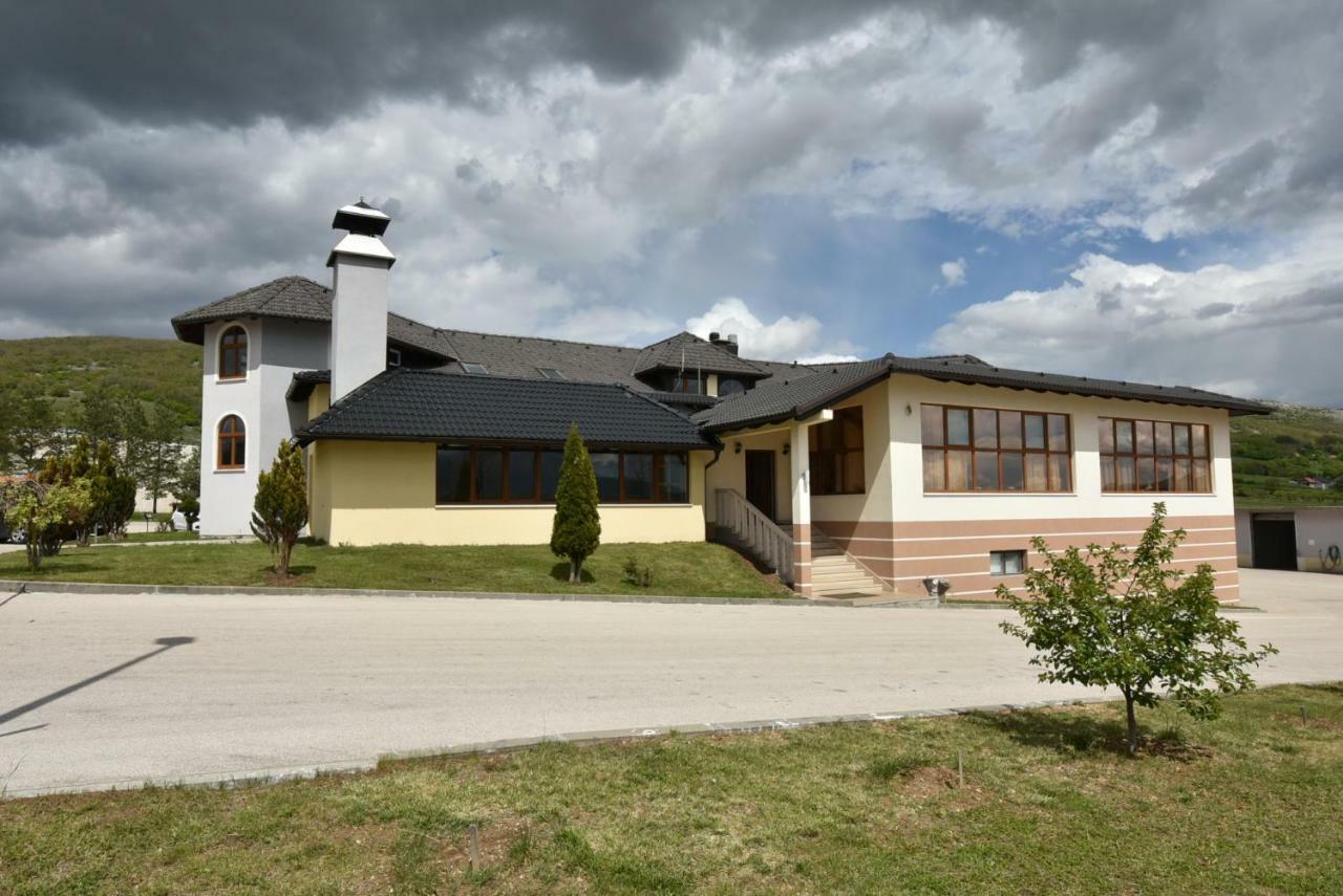 Motel Vujeva Livno Buitenkant foto